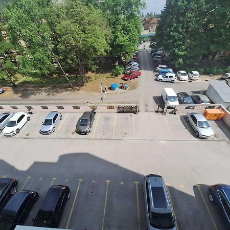 San Apartment Cacak Exterior photo