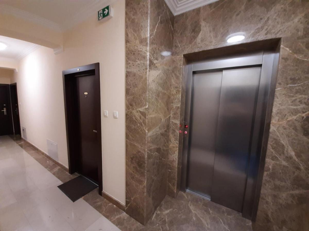 San Apartment Cacak Exterior photo