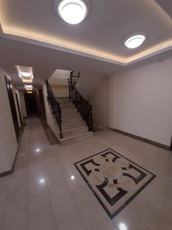 San Apartment Cacak Exterior photo